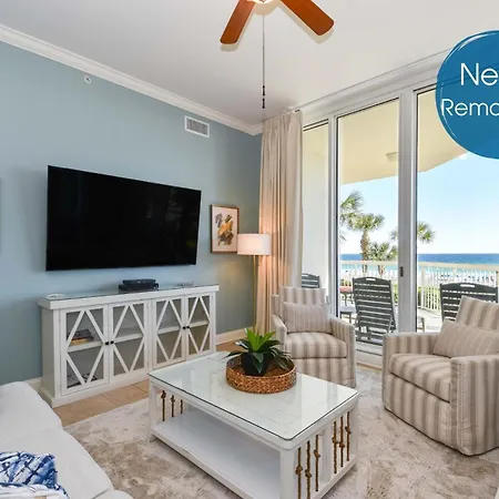 Silver Beach Towers W206